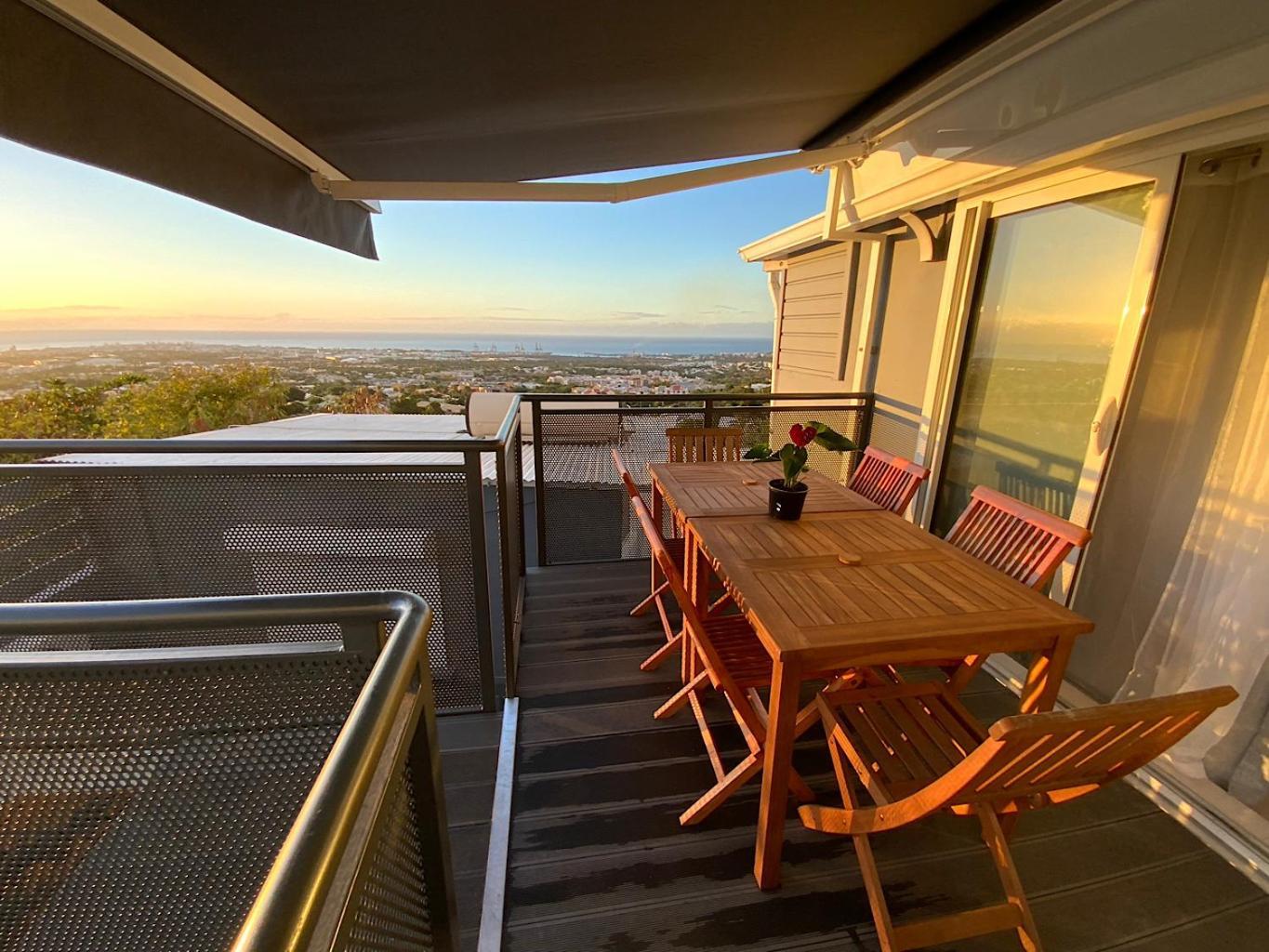 Appartement 3 Etoiles Sauna Vue Superbe Ti Kaz Miyou 2 La Possession Bagian luar foto